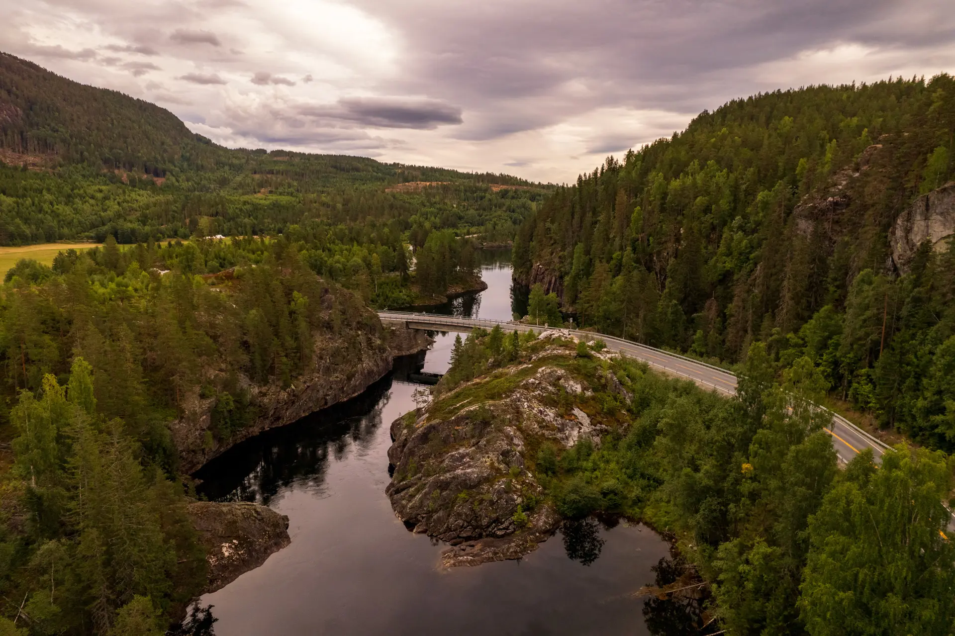 Norwegen von oben - Hardangervidda